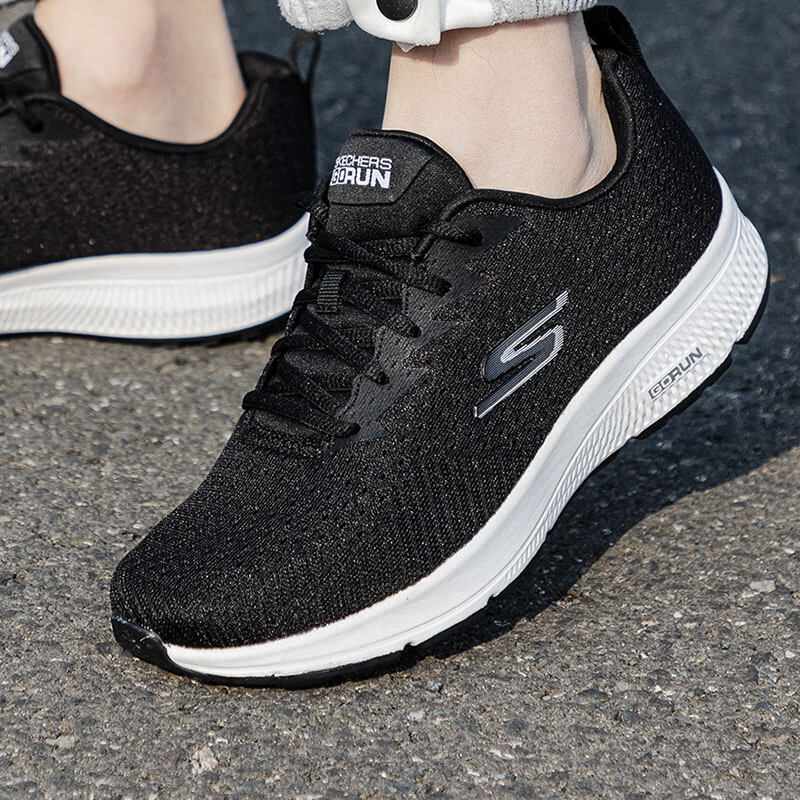 斯凯奇男鞋运动鞋 透气轻便跑步鞋耐磨缓震健步鞋时尚休闲鞋 220375-BKW