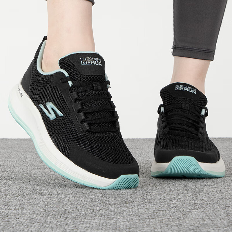 斯凯奇女鞋 休闲鞋轻便跑步鞋软底健步鞋网面透气运动鞋子 128077-BKTQ