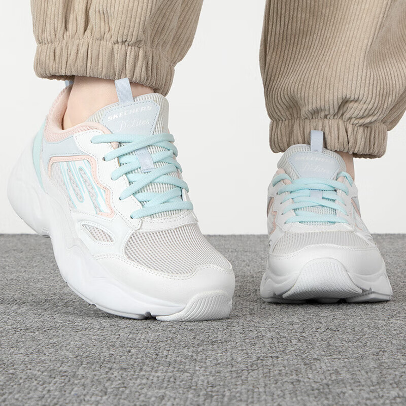 斯凯奇女鞋运动鞋低帮舒适健步鞋时尚百搭休闲鞋 896073-MULT