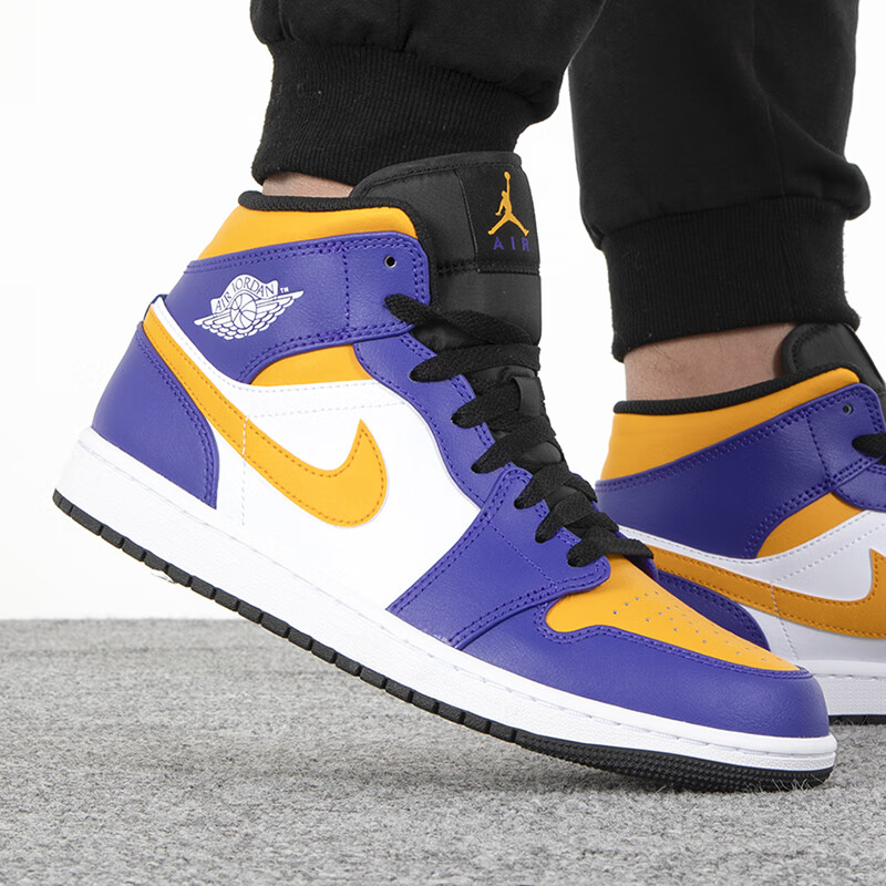 耐克男鞋板鞋aj1运动鞋户外休闲鞋高帮透气篮球鞋子男 DQ8426-517