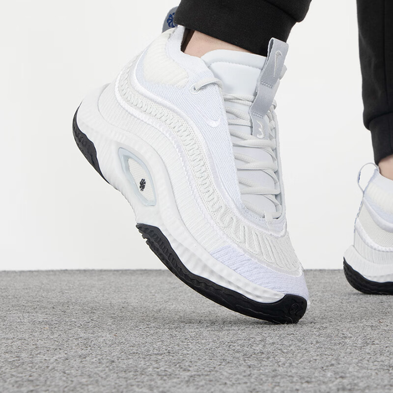 耐克 男运动鞋实战训练休闲篮球鞋 DV2770-100