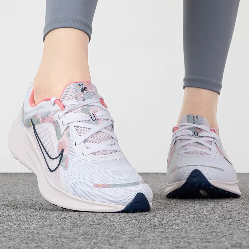 耐克跑步鞋女子透气休闲轻便耐磨减震运动鞋 FB6944-100