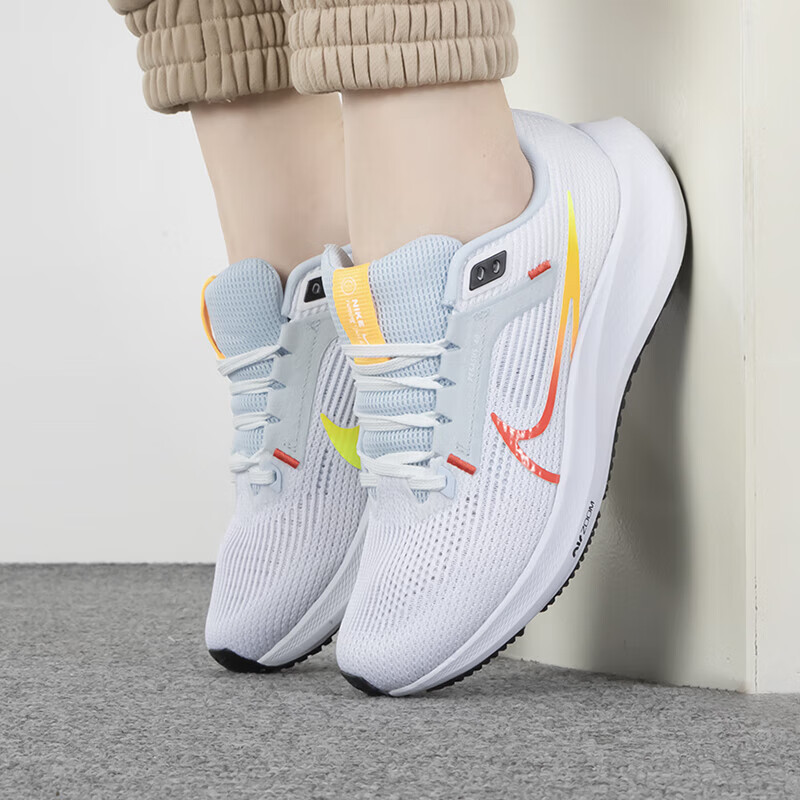 耐克 跑步鞋女鞋  气垫运动鞋ZOOM飞马39网面透气低帮慢跑鞋 DV3854-102