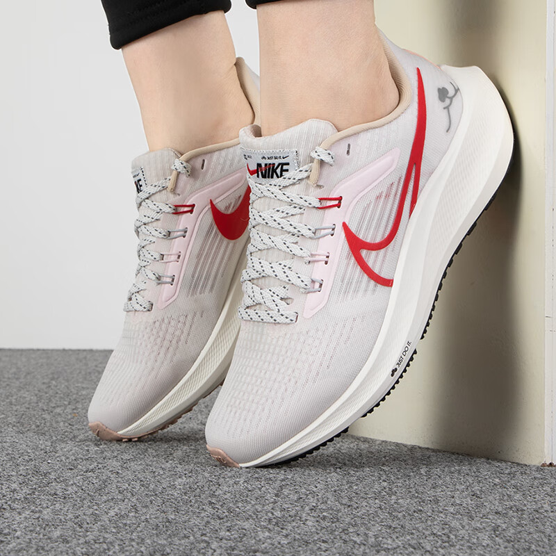 耐克女鞋运动鞋ZOOM飞马39缓震气垫鞋子休闲鞋透气跑步鞋 FD4344-161