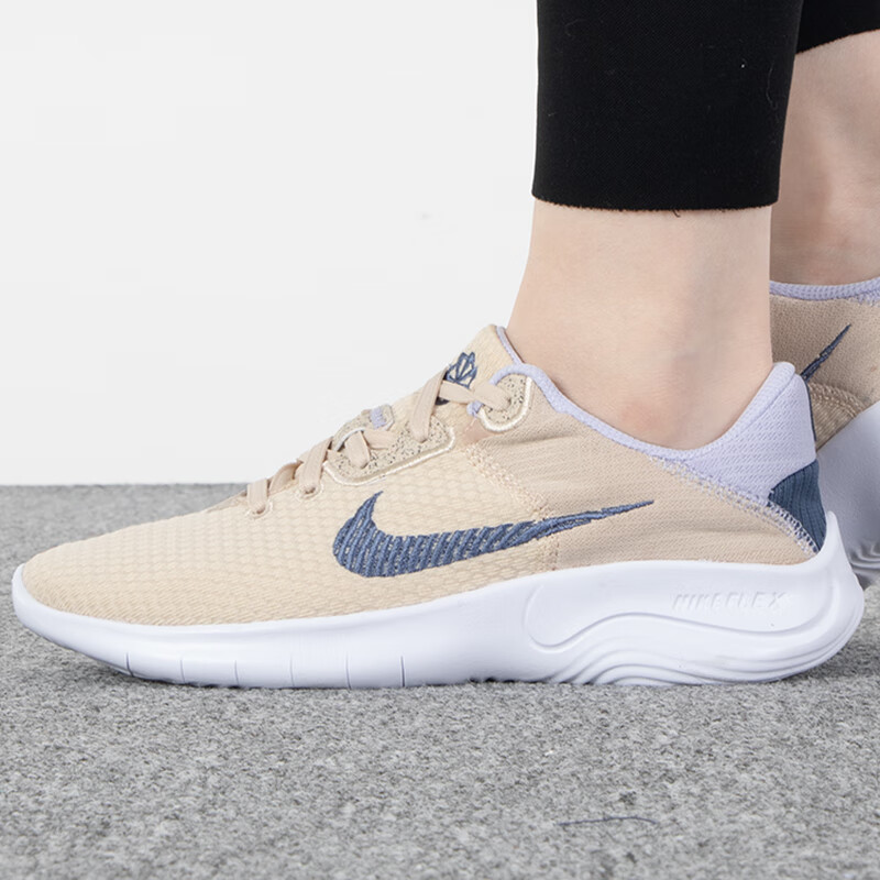 耐克 女鞋 健身训练运动鞋子户外时尚缓震透气休闲跑步鞋 DD9283-102