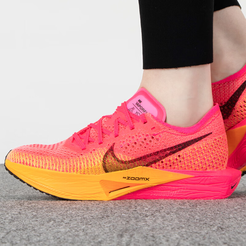 耐克 女鞋 运动鞋ZOOMX VAPORFLY透气轻质休闲跑步鞋 DV4130-600