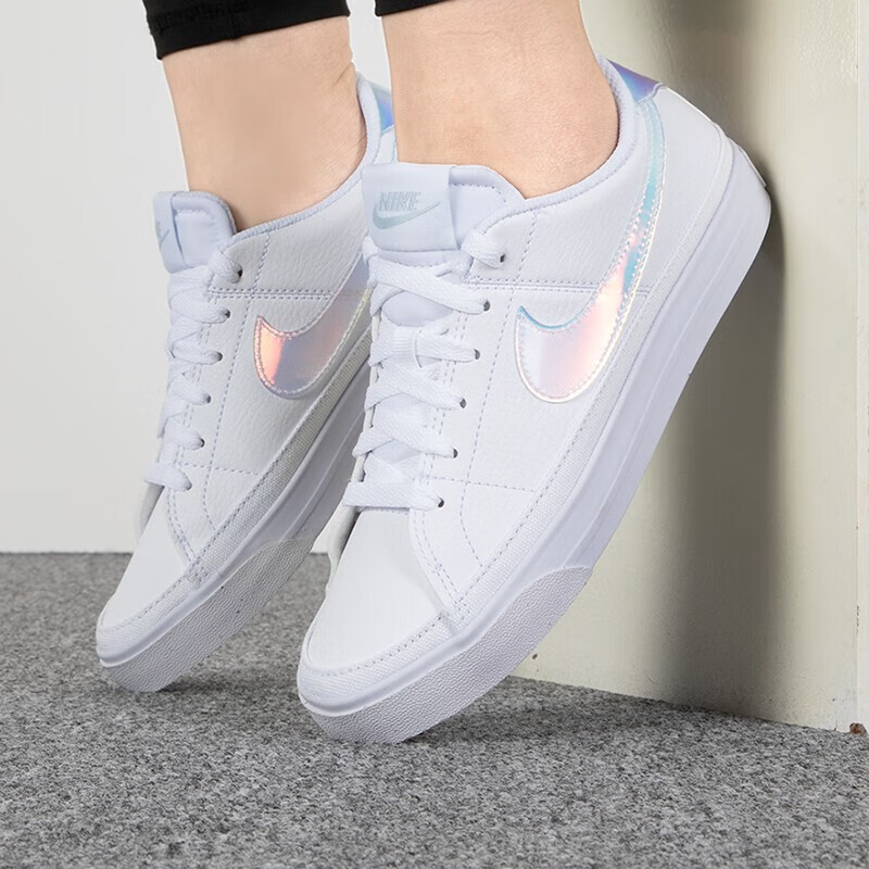 耐克女板鞋小白鞋运动鞋轻便透气百搭轻便休闲鞋FD0820-100