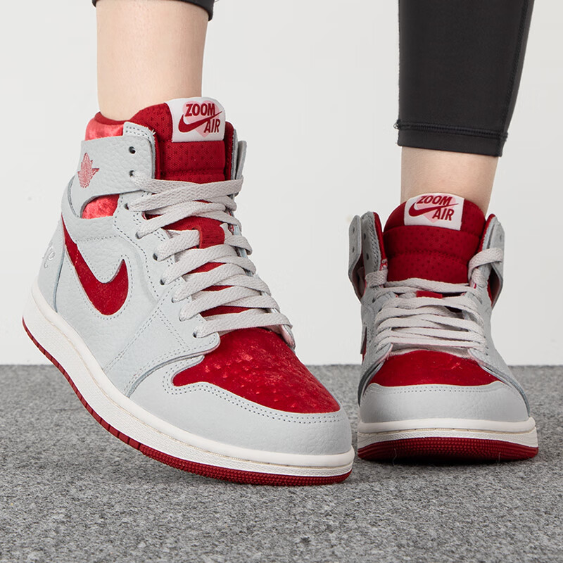 耐克女鞋运动鞋舒适透气健身休闲鞋板鞋 DV1304-106