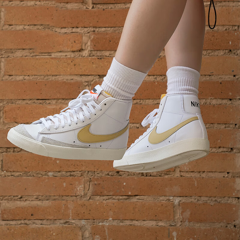 耐克 女鞋 运动鞋Blazer开拓者高帮板鞋透气复古休闲鞋子 CZ1055-109