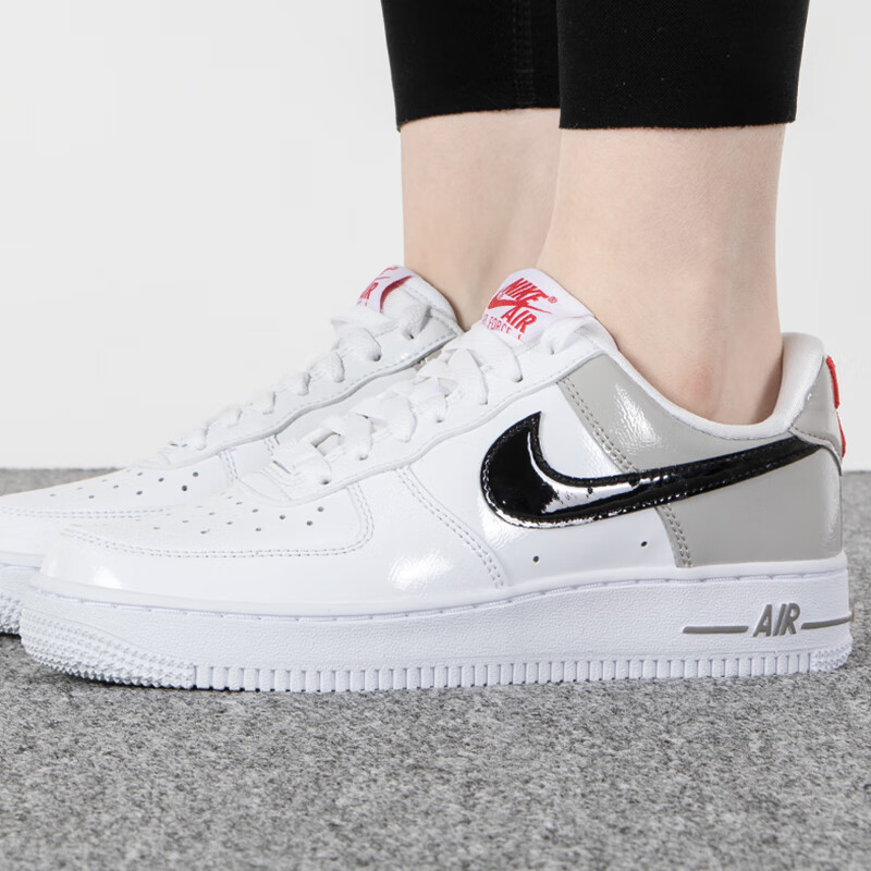 耐克 女鞋 运动鞋AIR FORCE 1休闲鞋复古潮流低帮透气板鞋 DQ7570-001