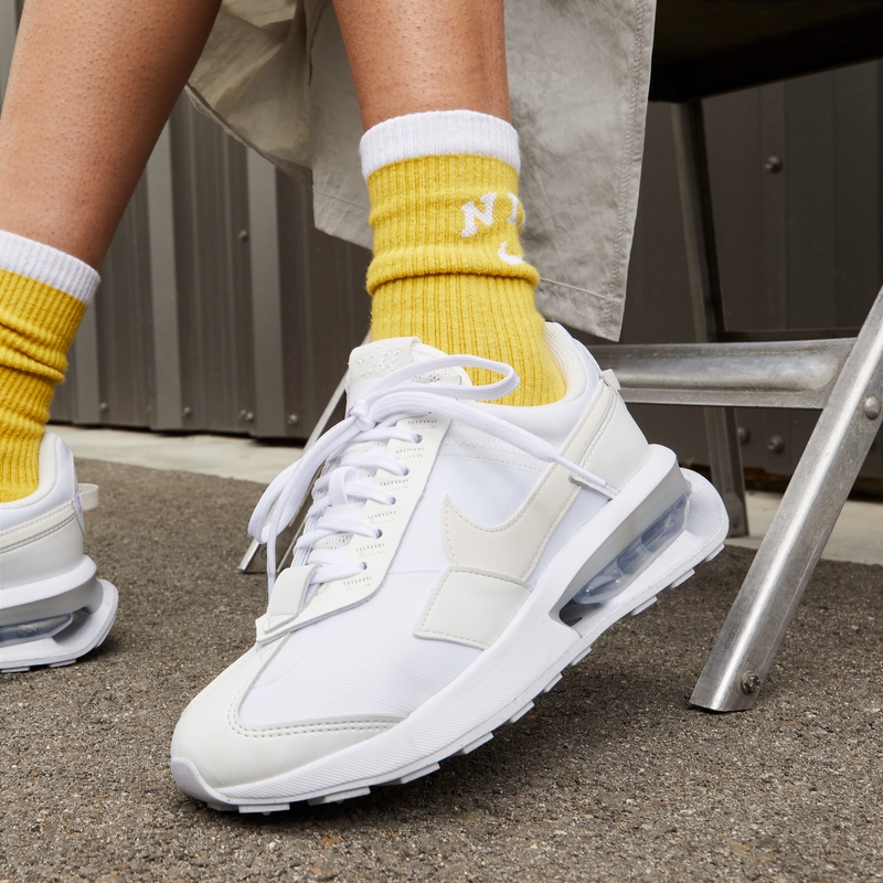 耐克女子运动鞋 NIKE AIR MAX PRE-DAY DM0001-100