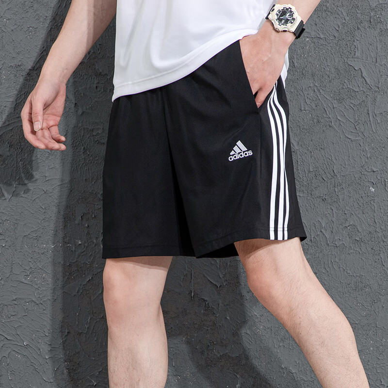 阿迪达斯 男 短裤 IC1484