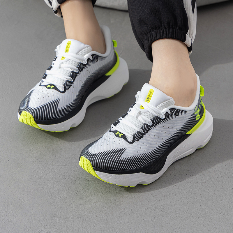 UA安德玛女鞋新款跑步鞋透气休闲鞋训练鞋运动鞋3027200-1041