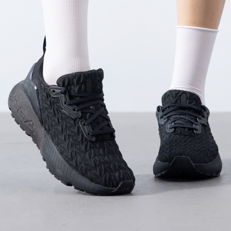 UA安德玛W HOVR Mega 3 Clone女子缓震耐磨运动鞋透气舒适跑步鞋 3025313-001